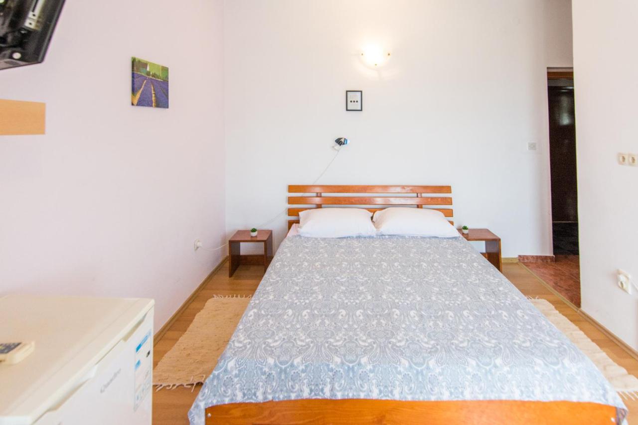 Hotel Sobe Rolo Uz More Biograd Na Moru Exterior foto