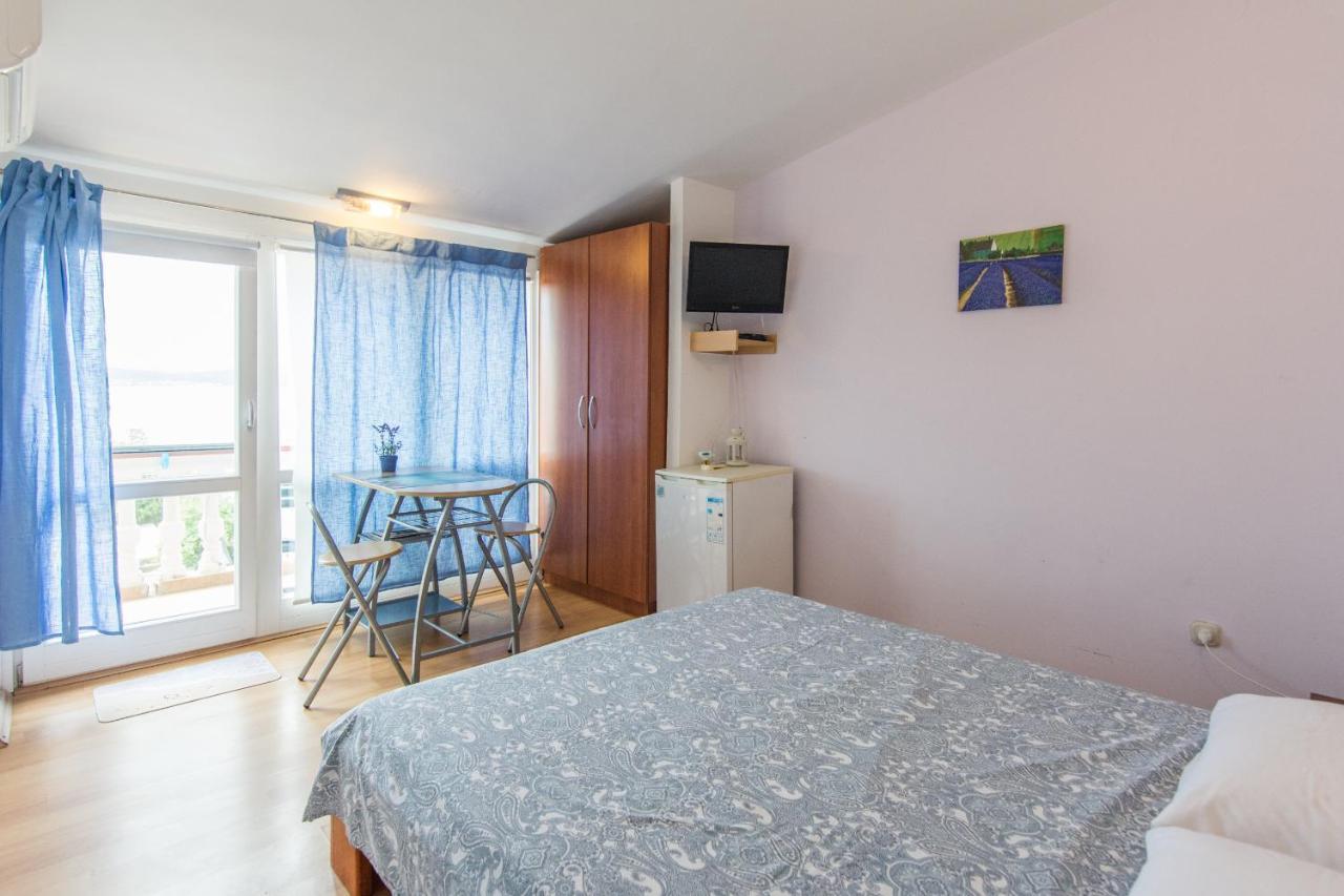 Hotel Sobe Rolo Uz More Biograd Na Moru Exterior foto