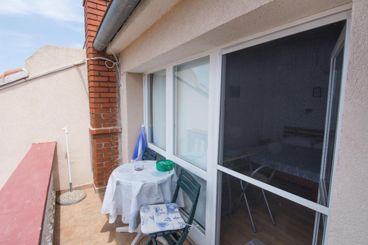 Hotel Sobe Rolo Uz More Biograd Na Moru Exterior foto