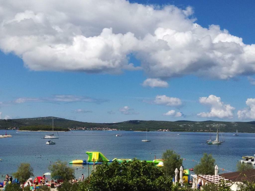 Hotel Sobe Rolo Uz More Biograd Na Moru Exterior foto